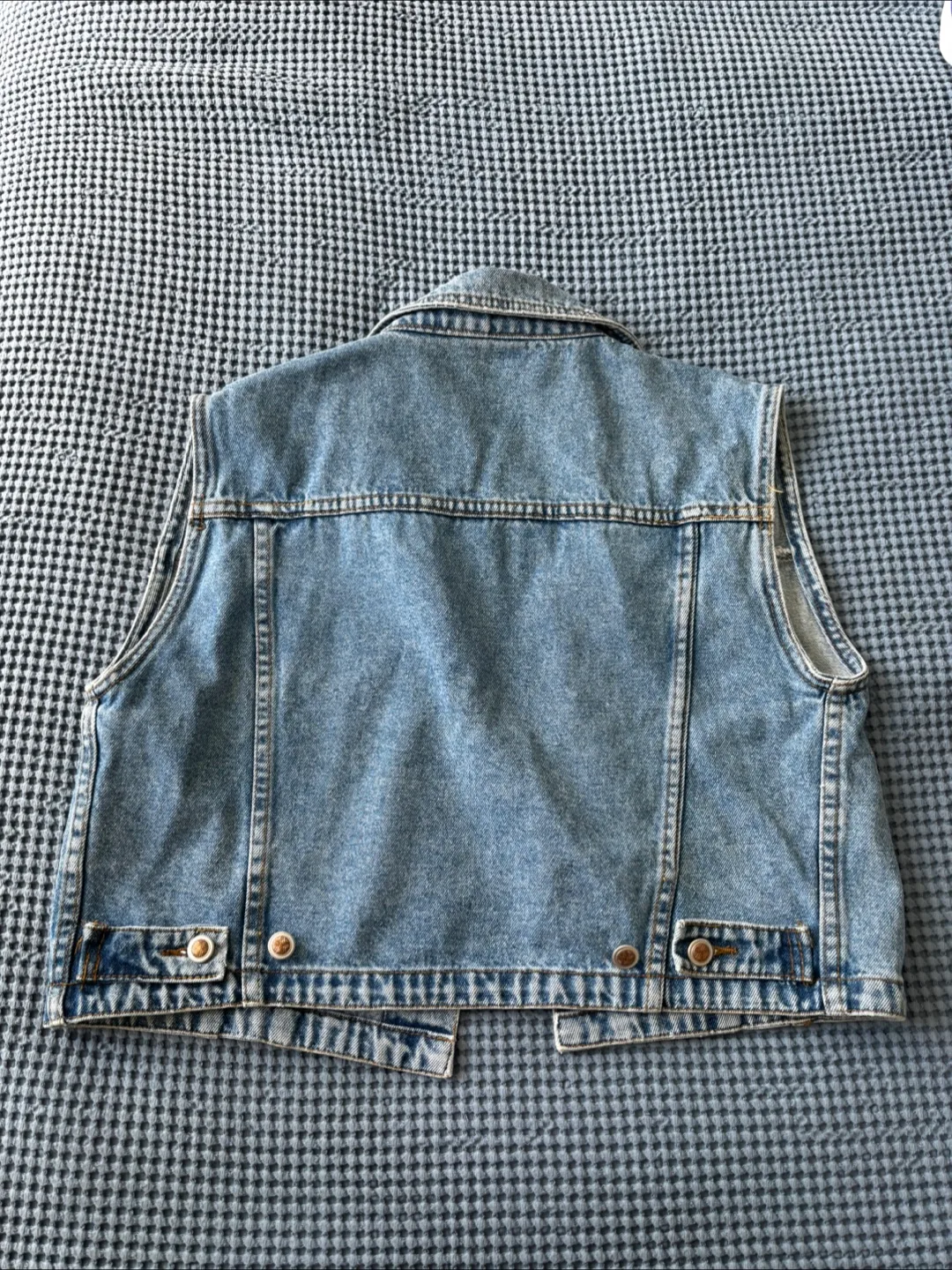 Vintage Denim Vest - Size L (Fits like US6) image indicator(2)