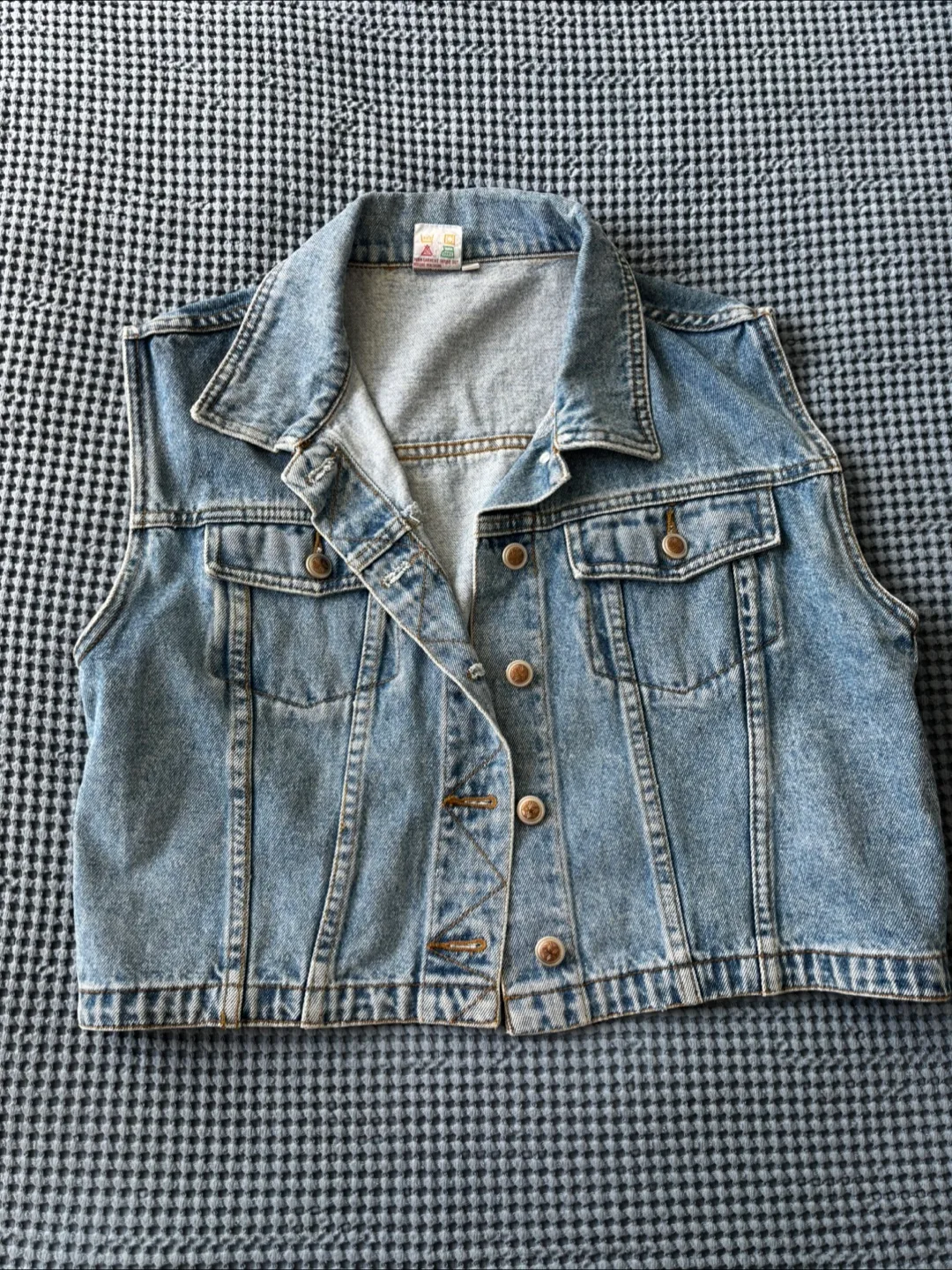 Vintage Denim Vest - Size L (Fits like US6) thumbnail