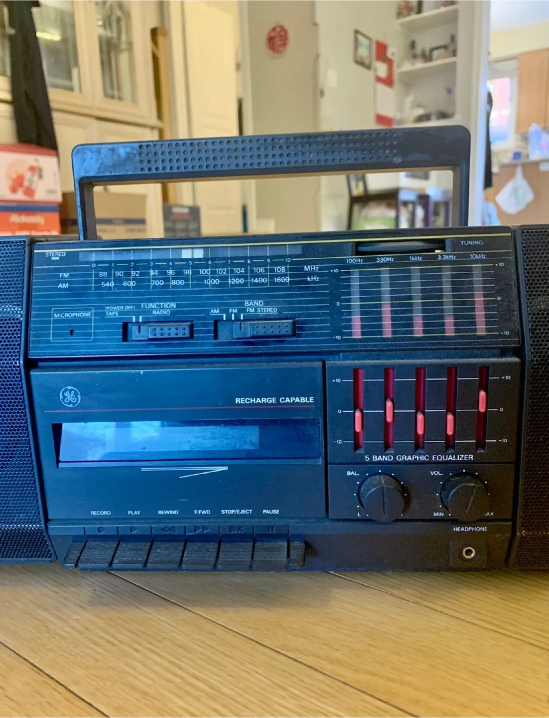 ‼️MOVING SALE‼️ Vintage GE Rechargeable Stereo Cassette image indicator(2)