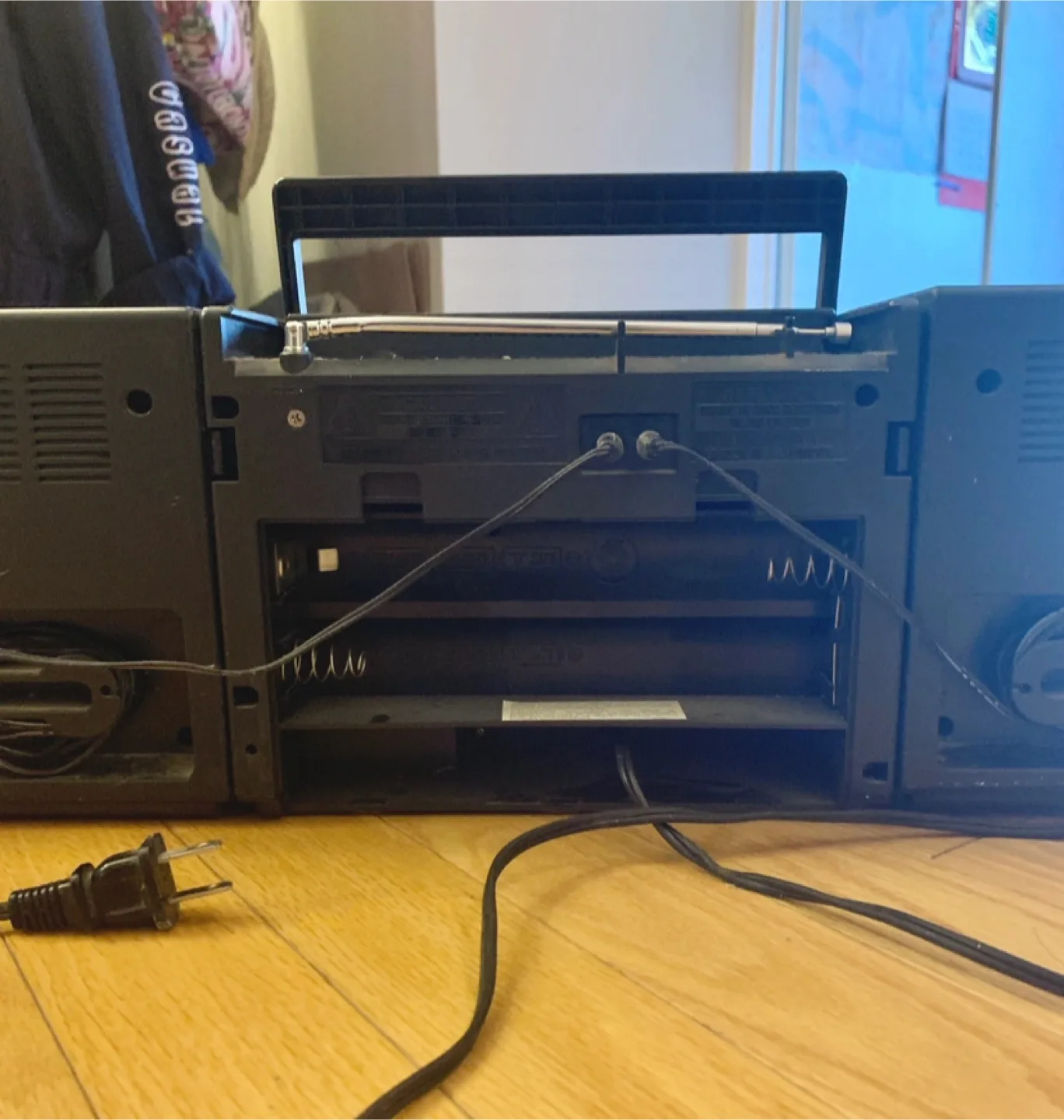 ‼️MOVING SALE‼️ Vintage GE Rechargeable Stereo Cassette image indicator(7)