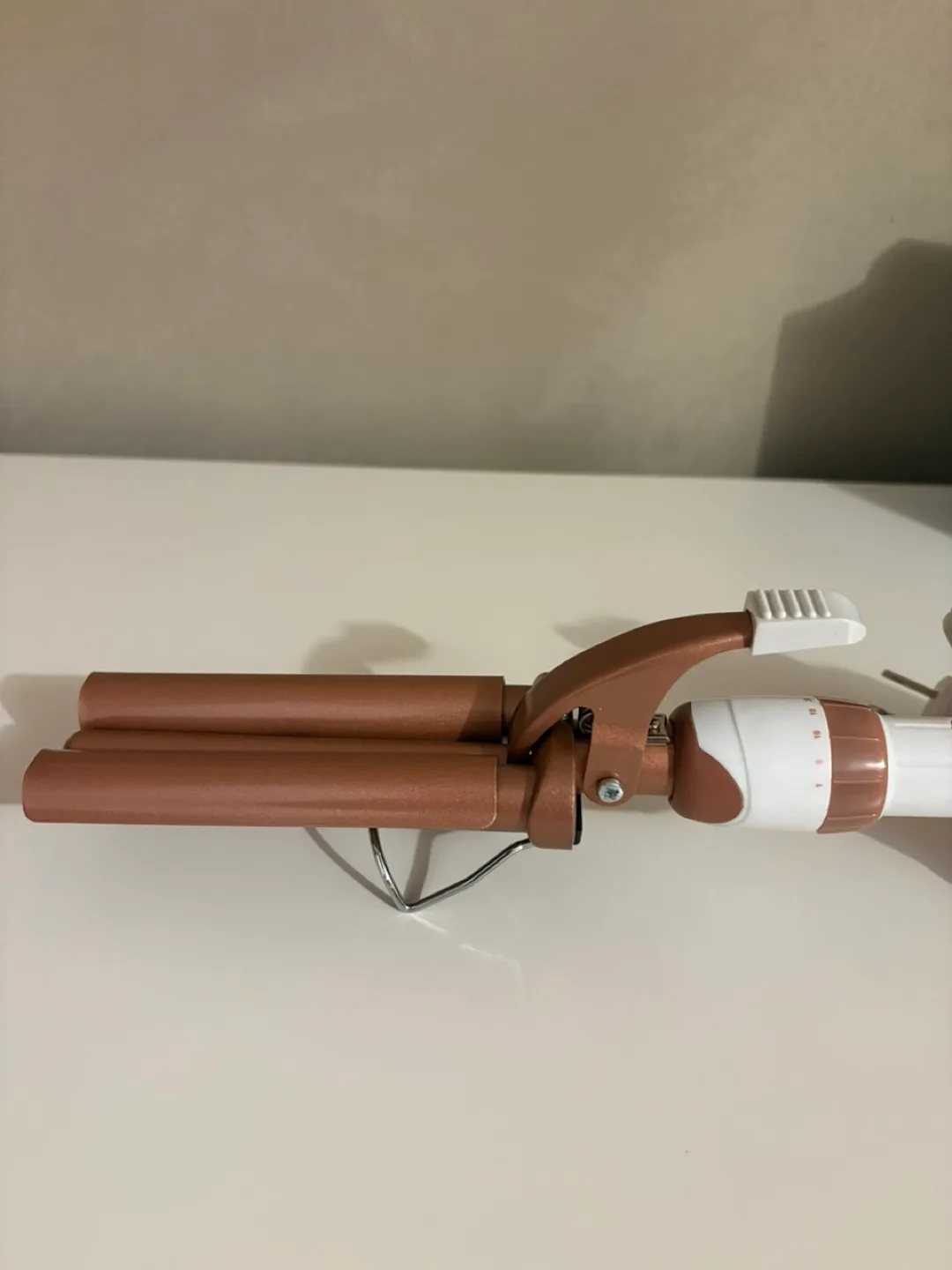 Conair Jumbo 3 Barrel Waver Hair Tool image indicator(2)