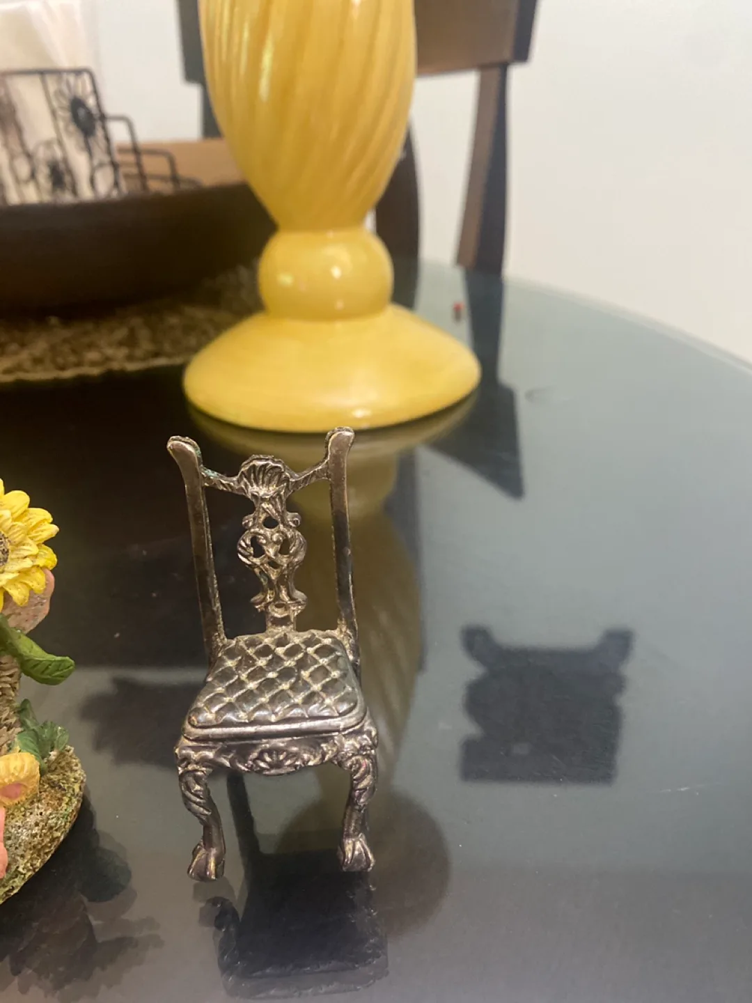 Floral Urn & Hedgehog Figurine Set image indicator(3)