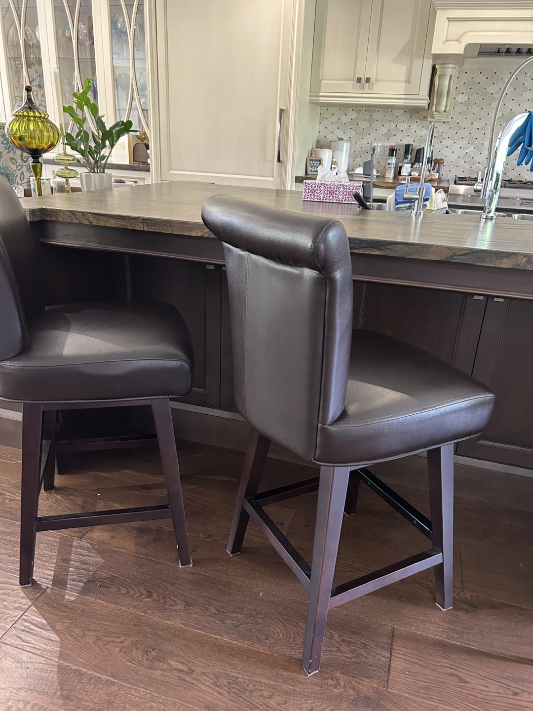 Counter height stools - photo 3