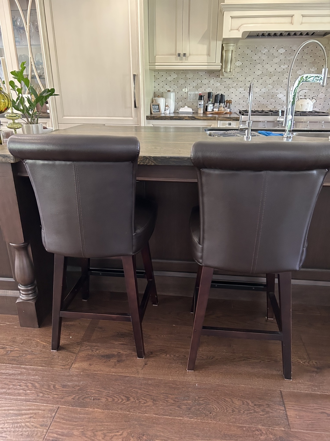 Counter height stools - photo 2