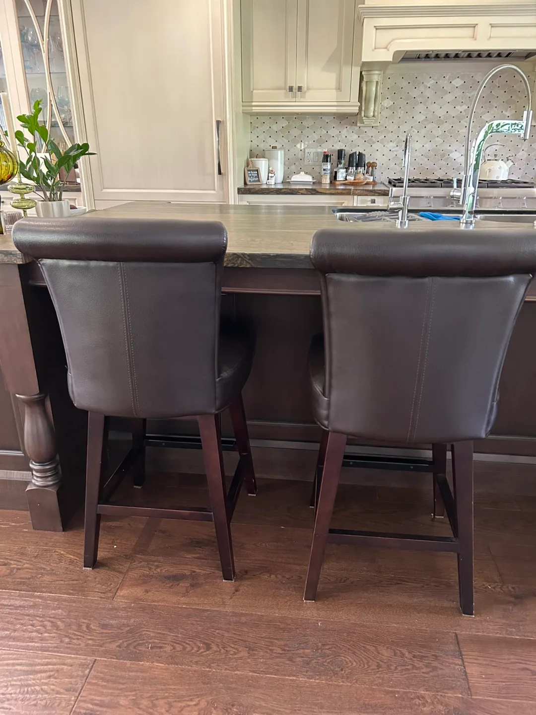 Counter height stools image indicator(2)