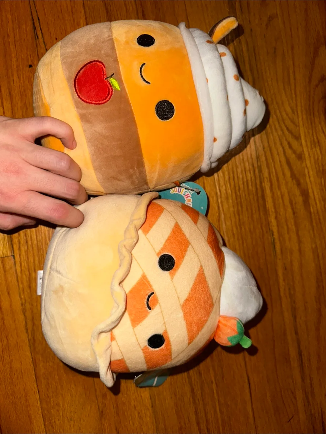 Squishmallows Pie & Apple Pie Plush thumbnail
