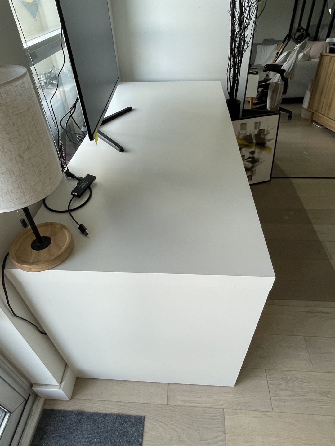 IKEA MALM DESK - photo 2