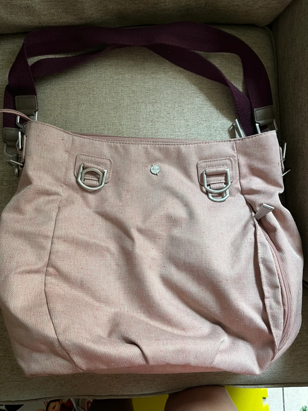 GURU Pink Shoulder Bag