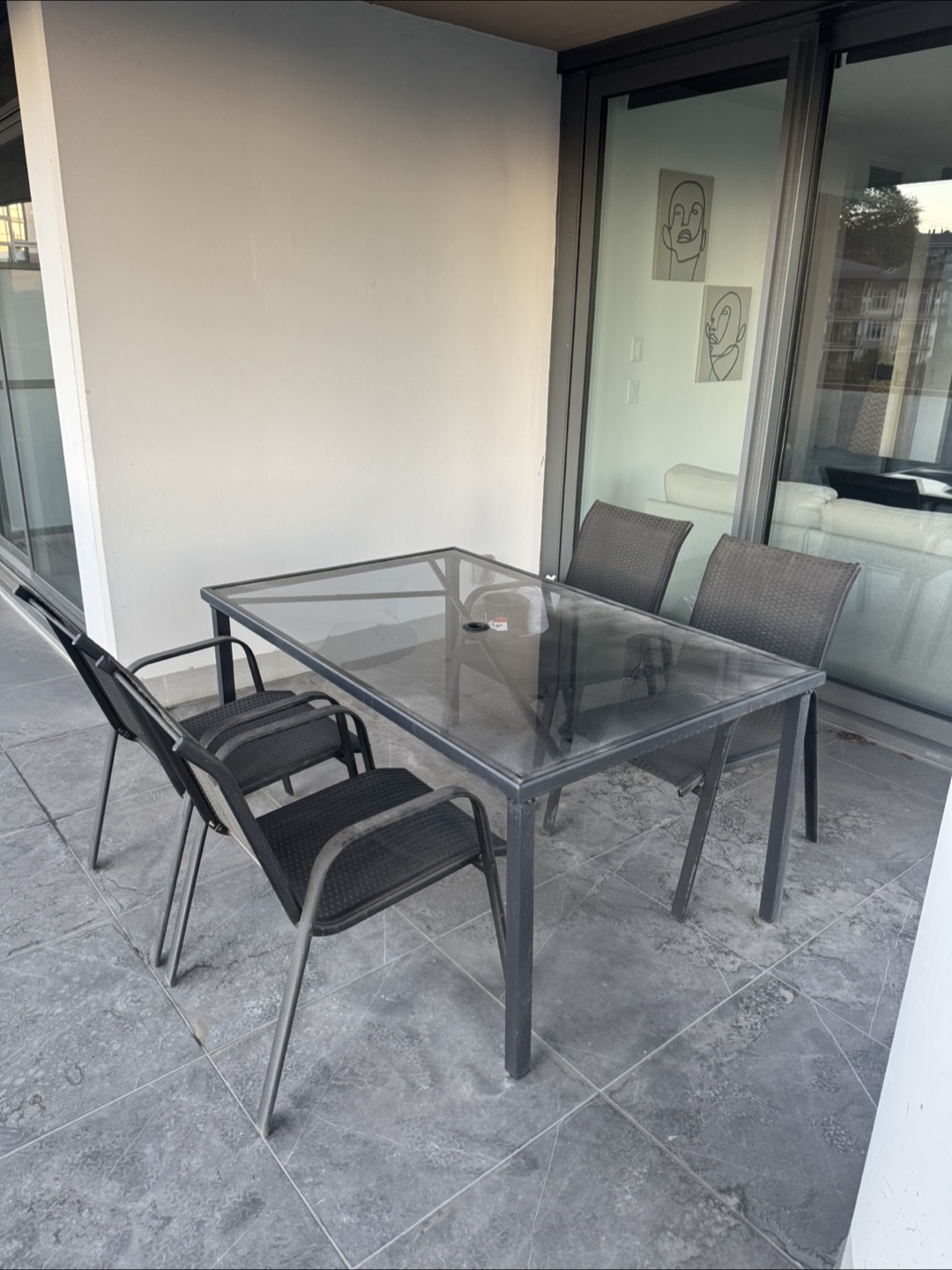 Outdoor Dining Set - Table & 4 Chairs - photo 2