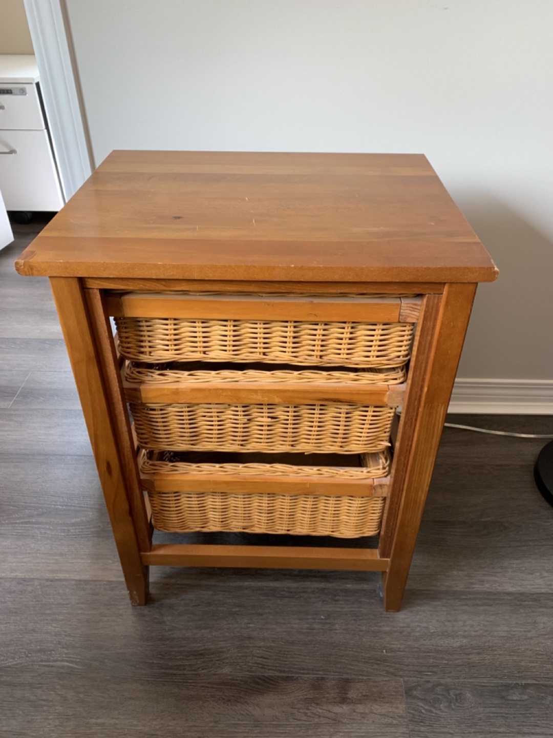 Wicker Drawer Stand - photo 3