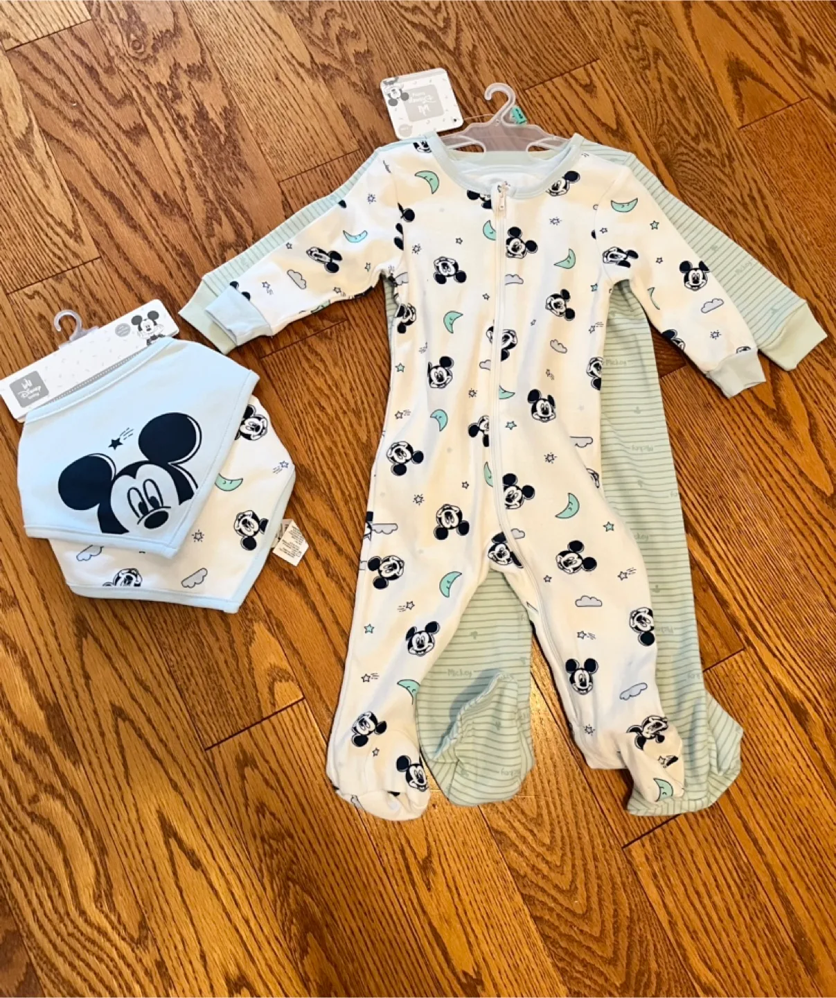 Disney Mickey Mouse Baby Outfit Set thumbnail