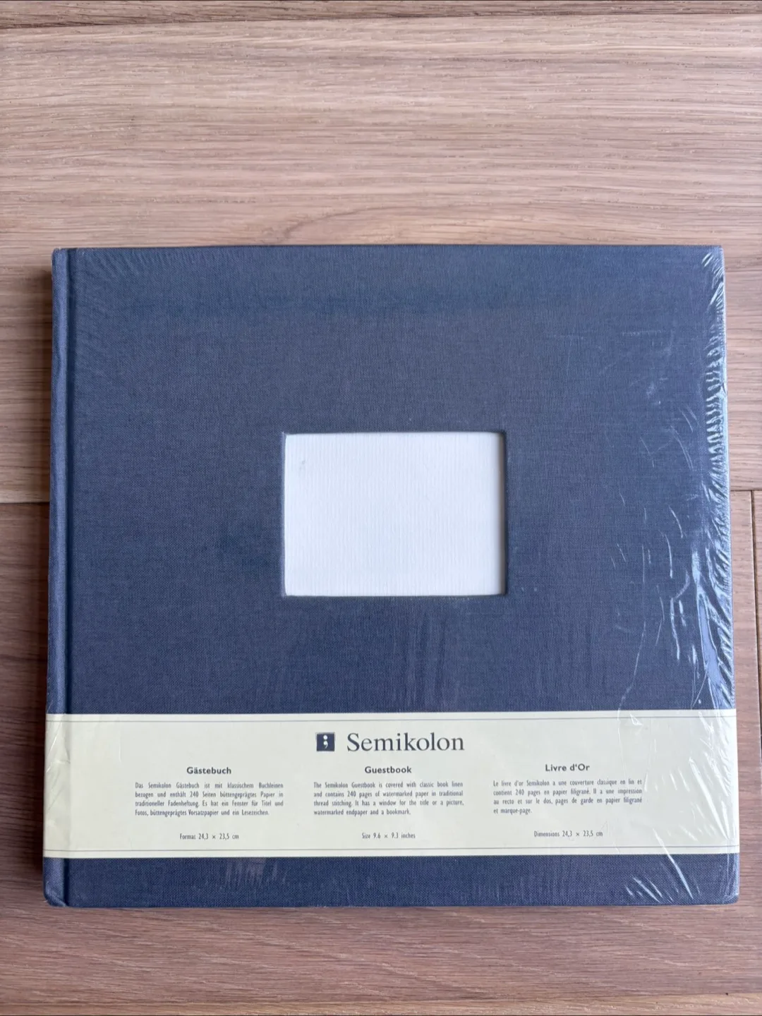 Semikolon Guestbook, New in Package thumbnail