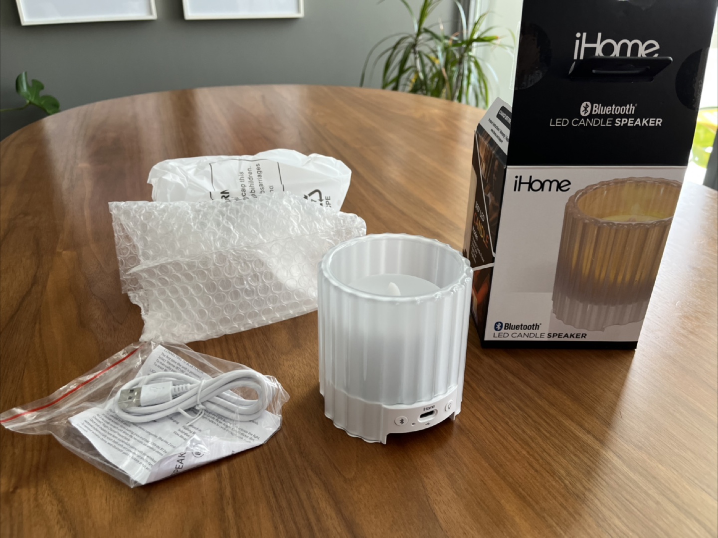 iHome Bluetooth LED Candle Speaker - New in Box!