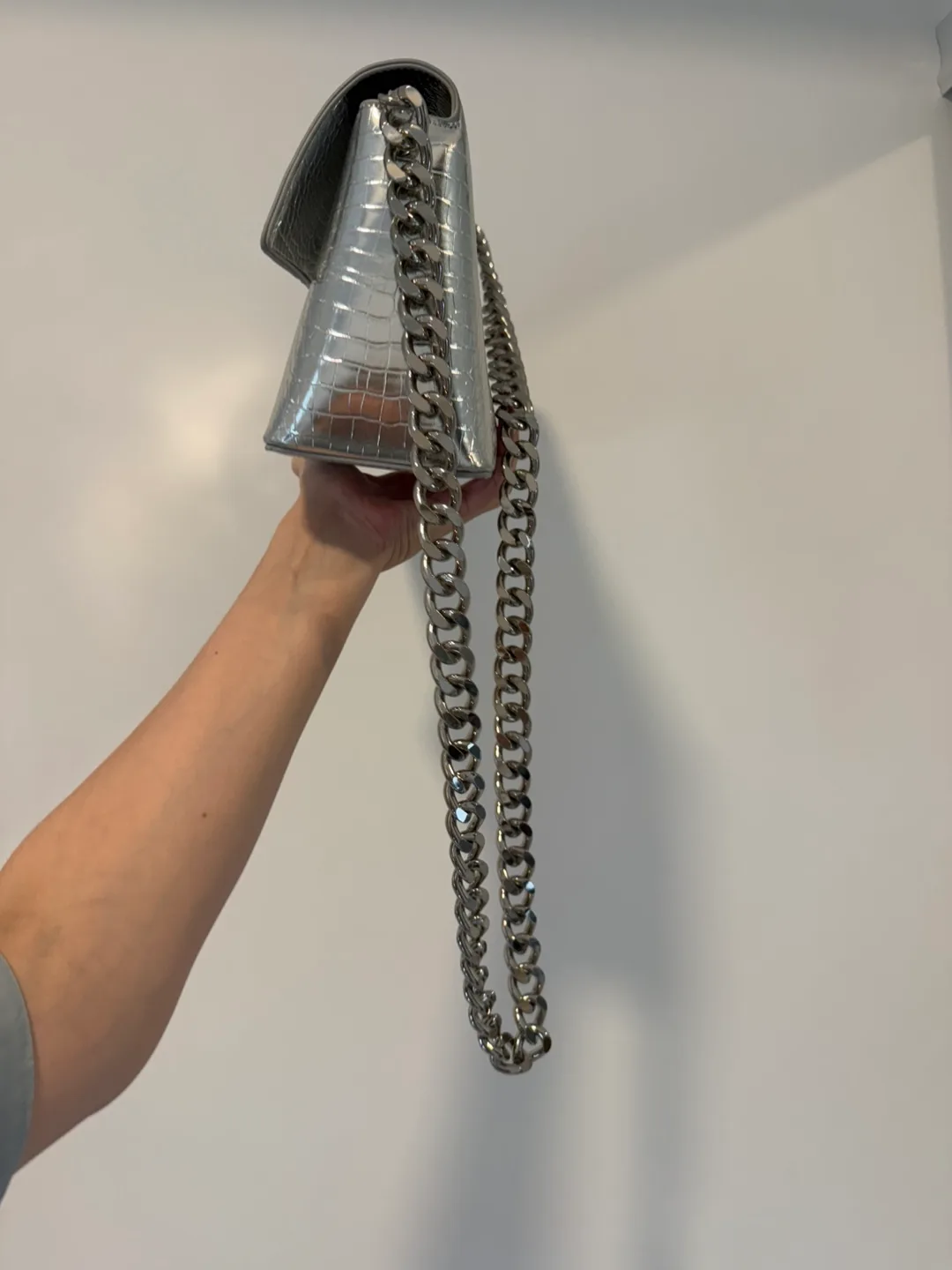 Steve Maden Silver Croc Embossed Chain Bag image indicator(2)