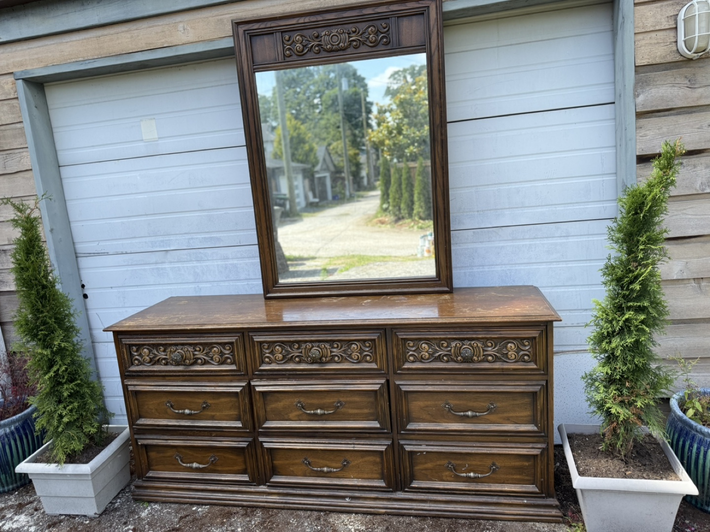 Peppler's Dresser with Mirror