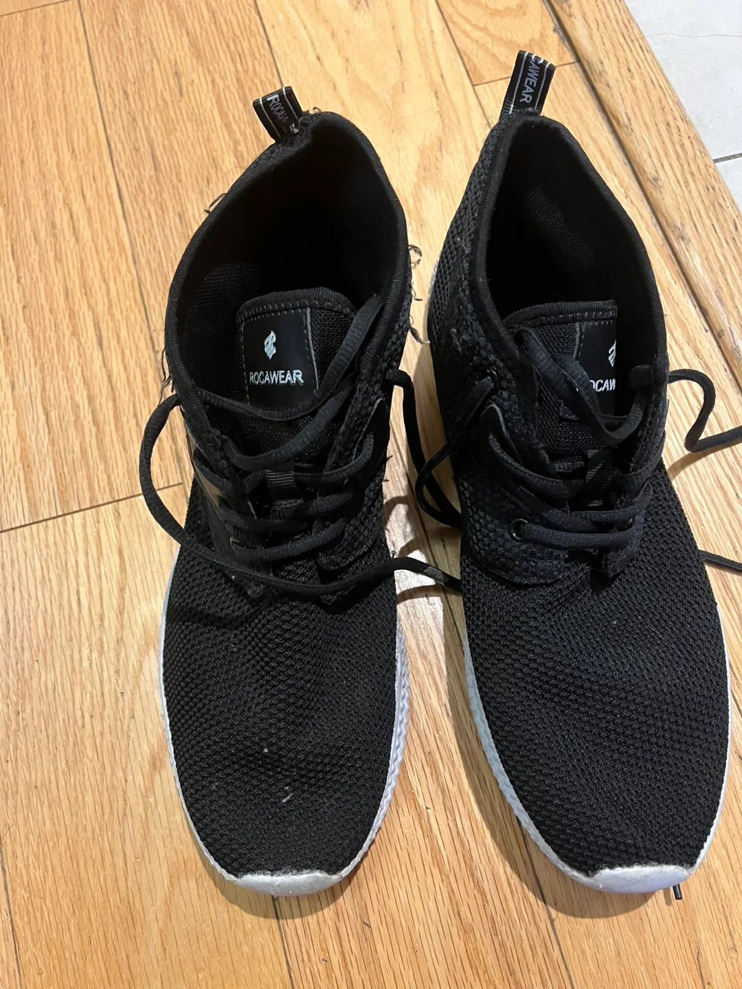 Two pairs of men’s running shoes Nike size 11 thumbnail