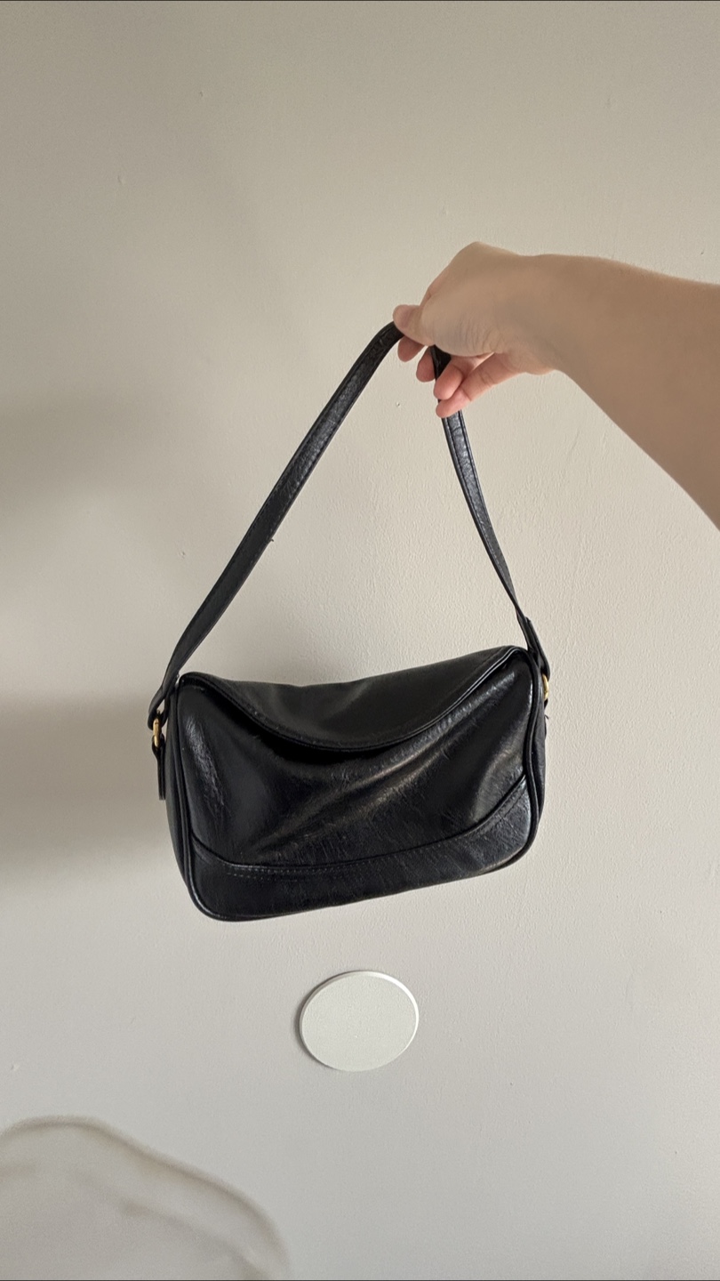 Black Shoulder Bag
