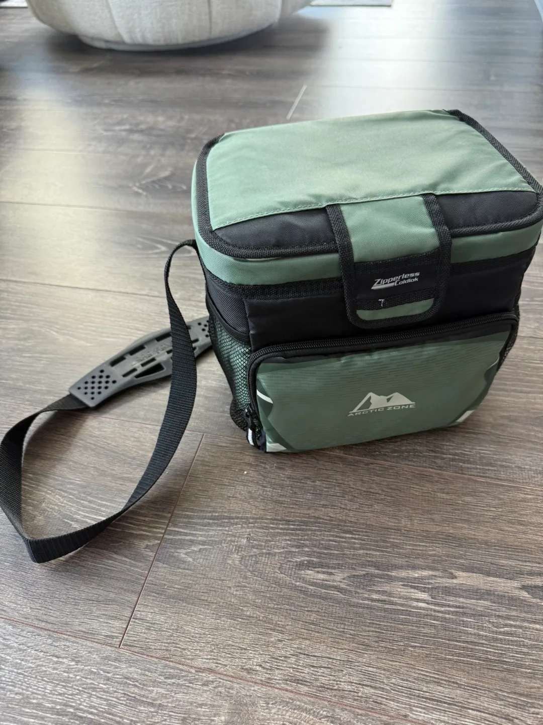 Arctic Zone Cooler Bag thumbnail