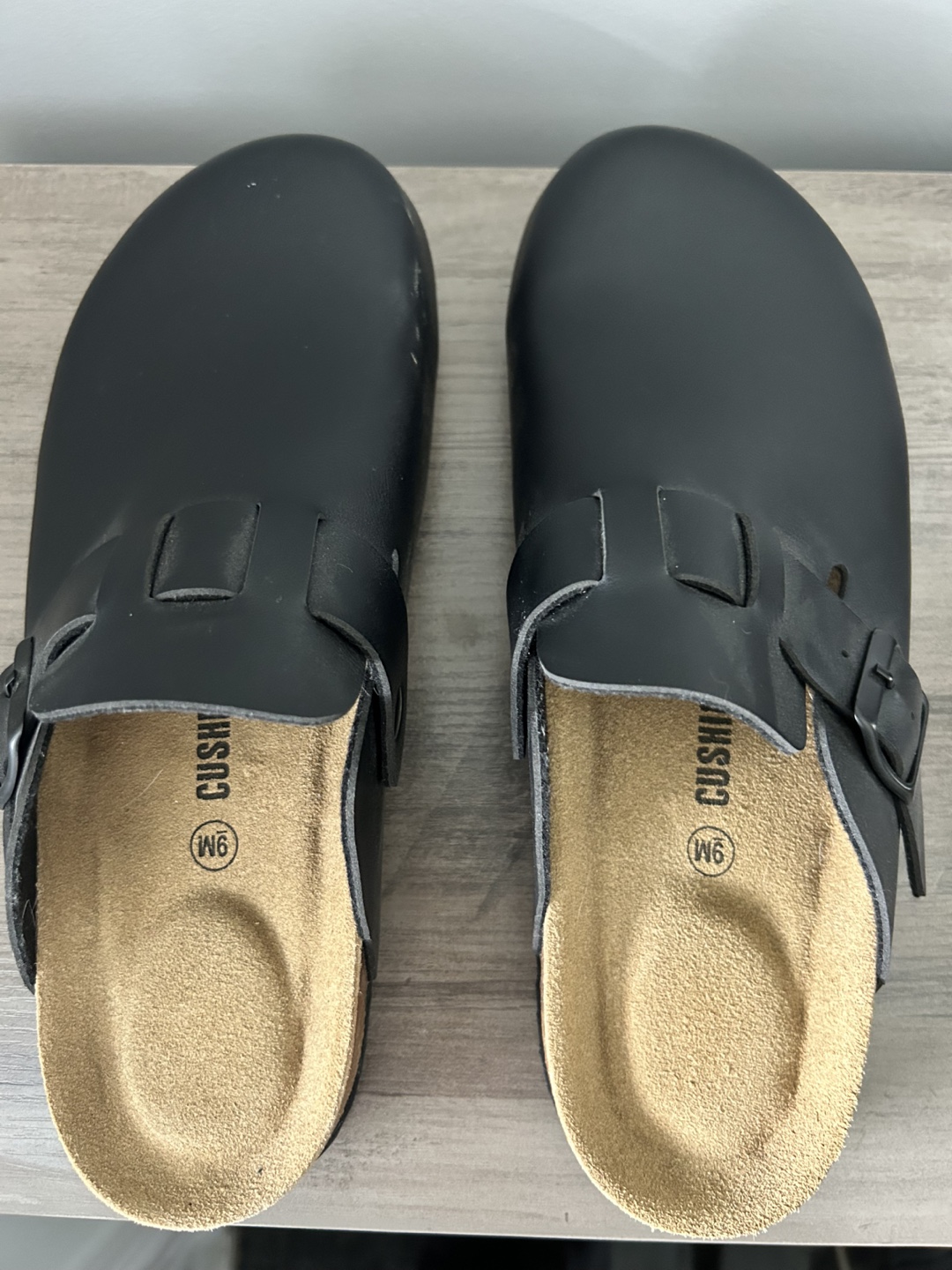 Cushionaire Lane Women's Black Clogs - Size 9