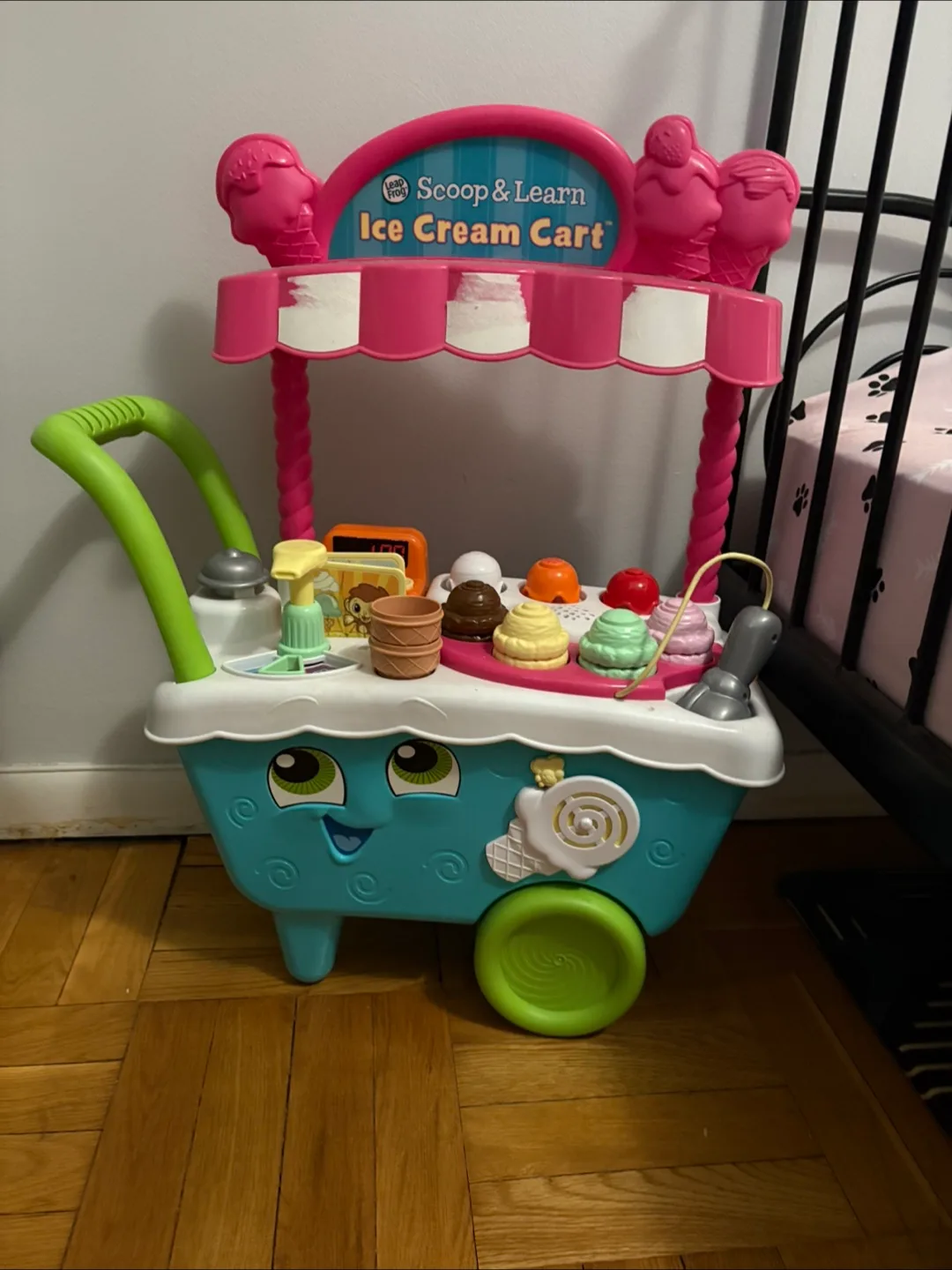 Leap Frog Scoop & Learn Ice Cream Cart thumbnail