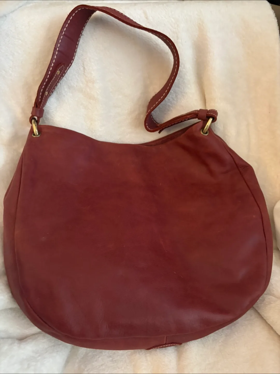 Roots Genuine Leather Hobo Bag - Burgundy thumbnail