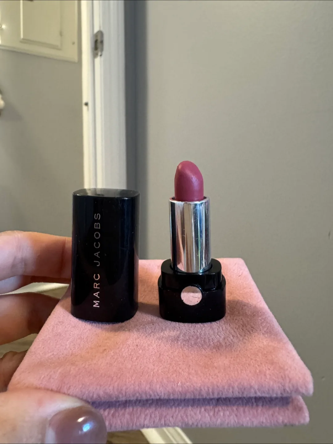 Marc Jacobs Lipstick (small) 🇨🇦 thumbnail