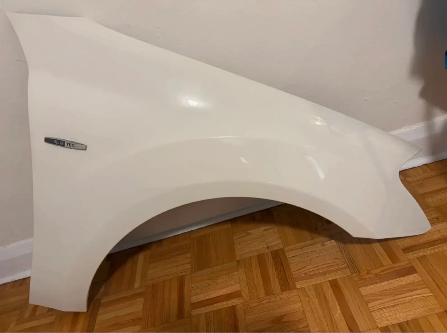 Mercedes-Benz ML-164 wing thumbnail