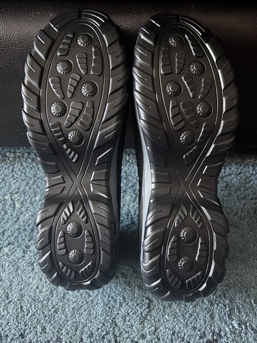 Black Slip-On Walking Shoes - photo 2