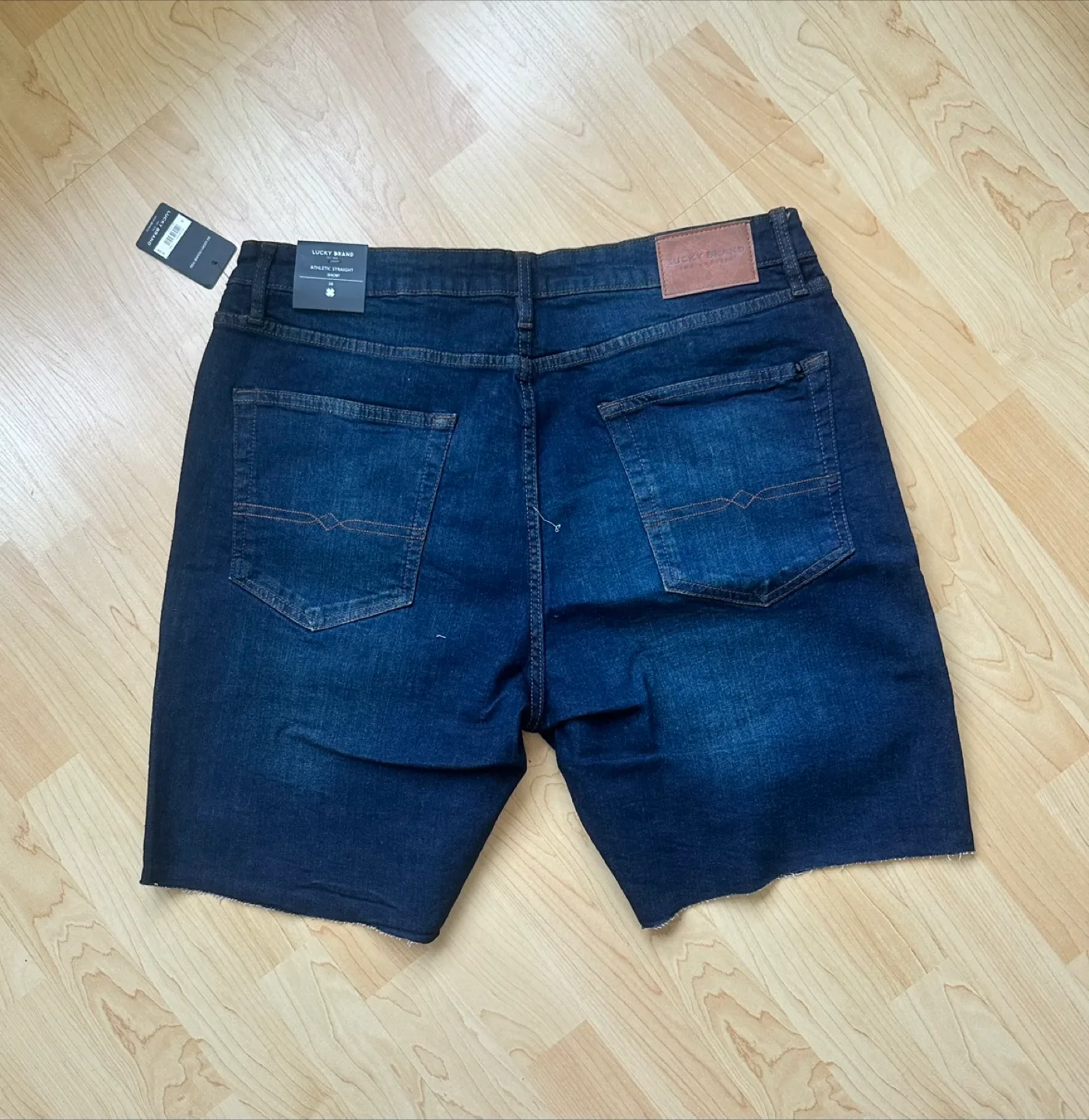 *New* Lucky Brand Shorts - Size 38 image indicator(2)