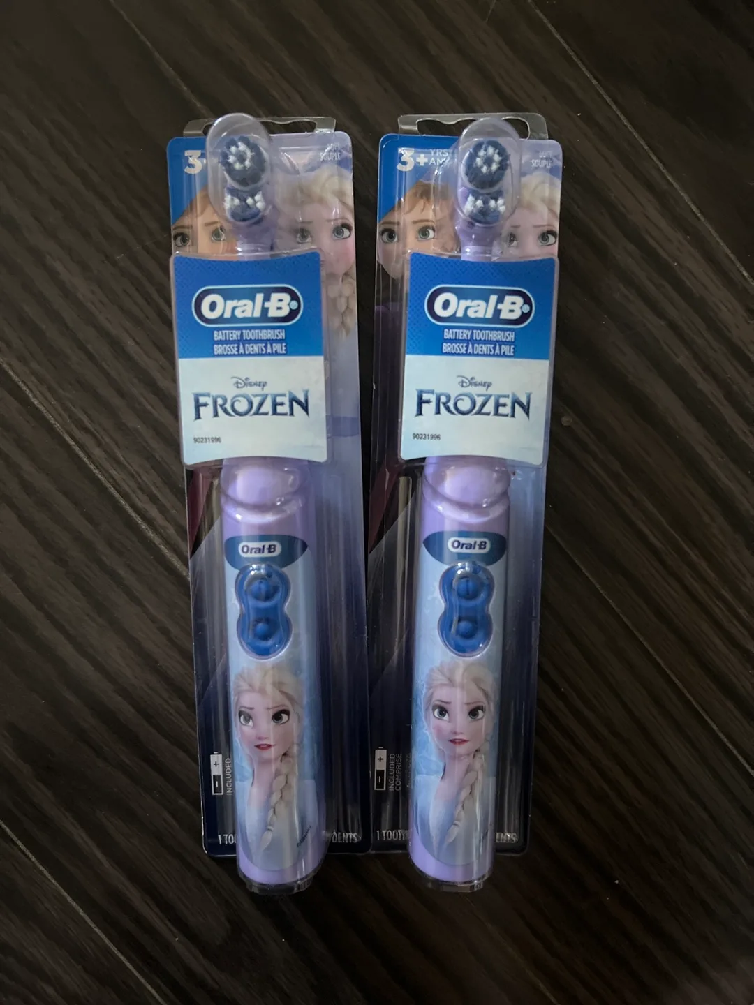 New Oral-B Disney Frozen Battery Toothbrush thumbnail