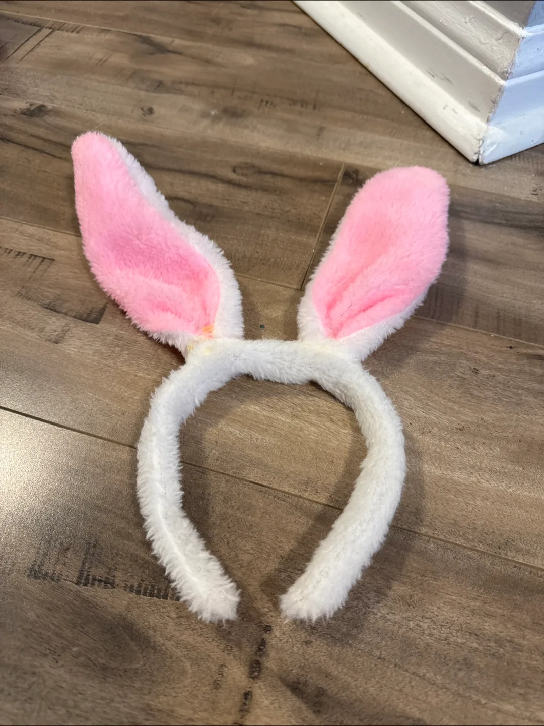 Bunny Ears Headband - Pink & White 🇨🇦 thumbnail