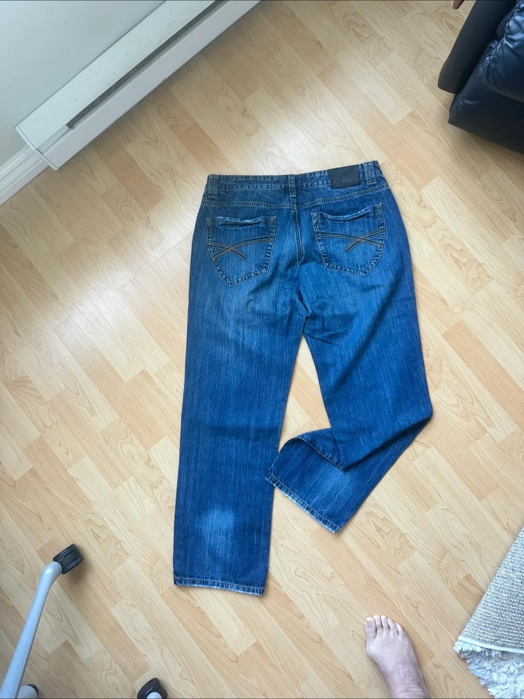 *New* Bench - medium wash jeans - size 38x32 image indicator(2)