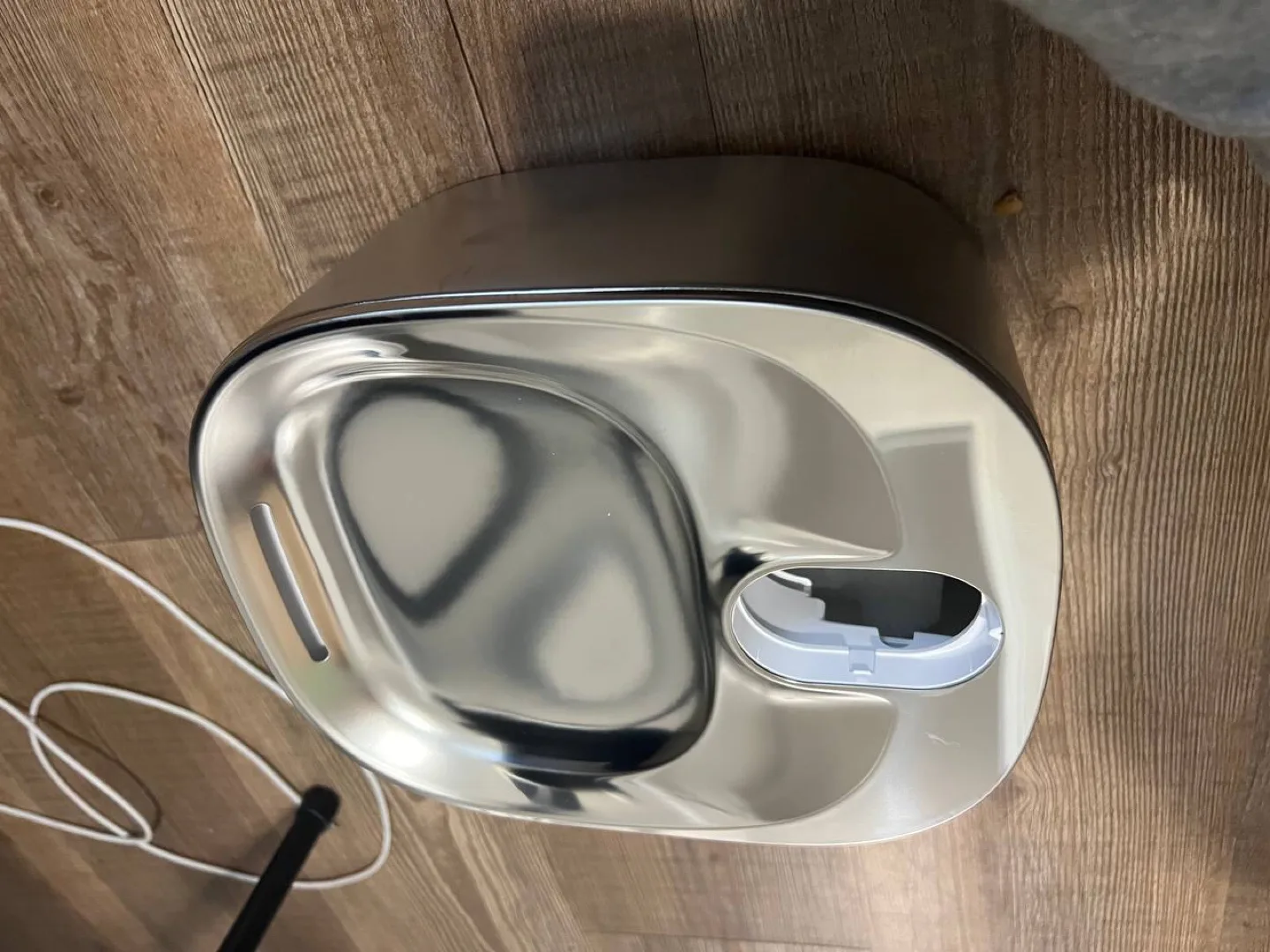 4L Stainless Steel Pet Water Fountain image indicator(3)