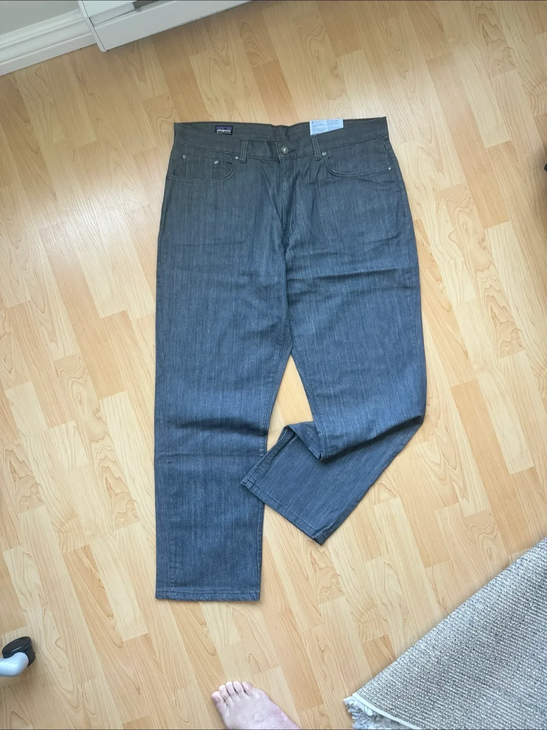 *New* Patagonia GREY Regular Fit Jeans - Size 38x32 thumbnail