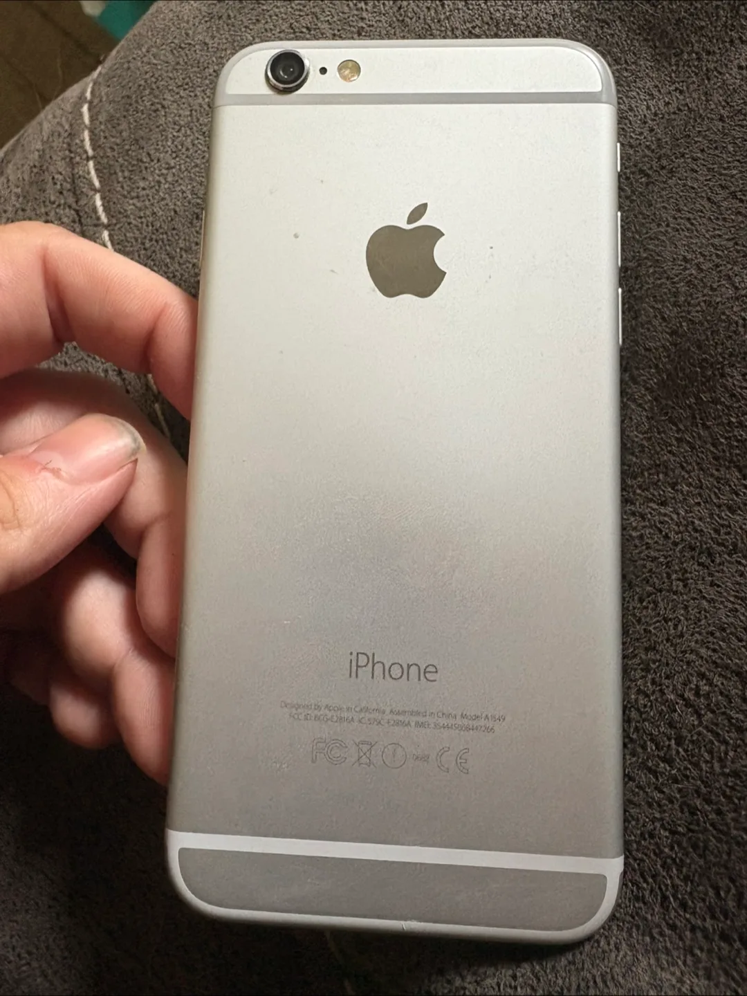Apple iPhone 6s - Silver image indicator(2)