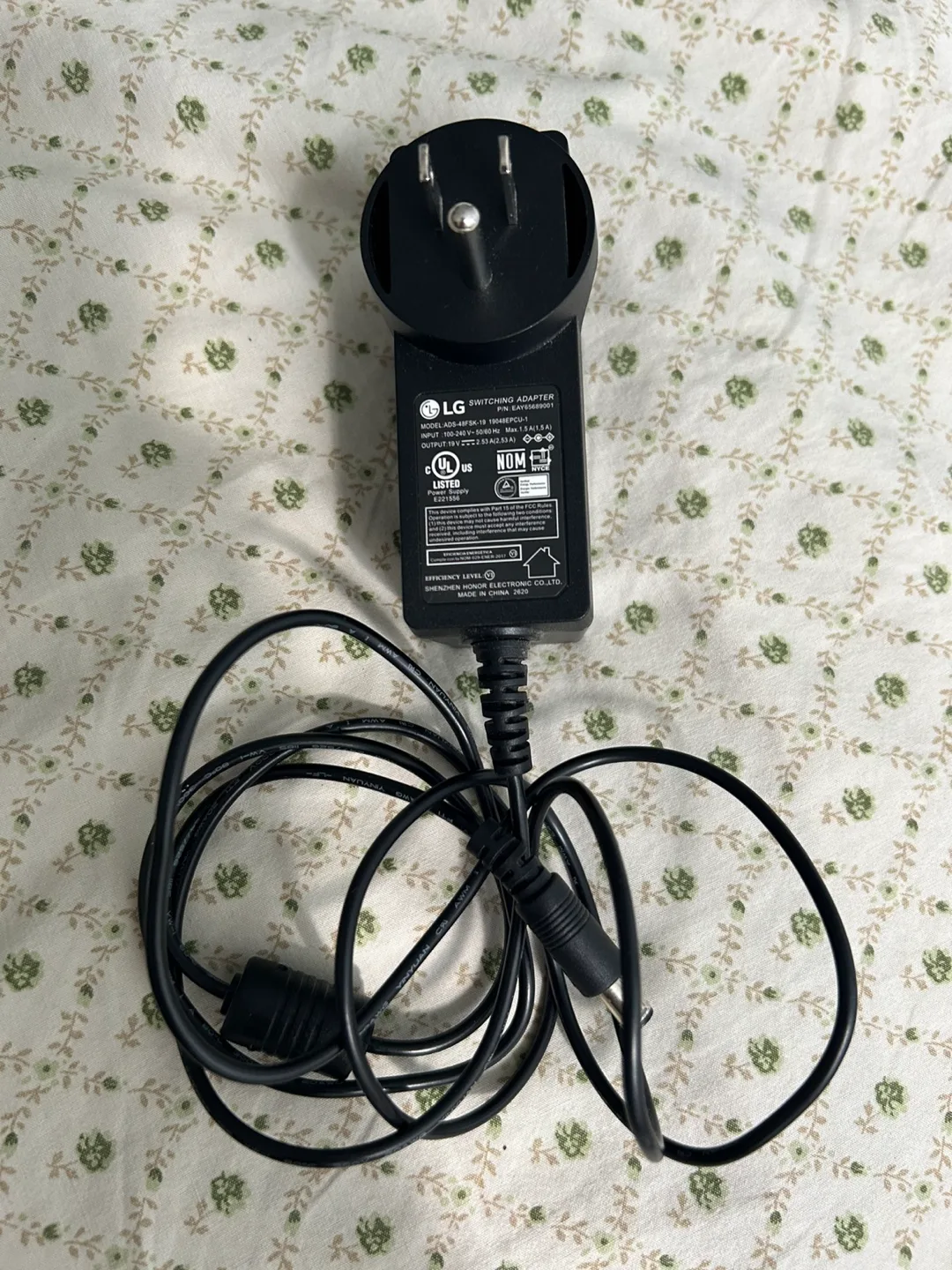 LG 27GN600-B 27" Gaming Monitor + Arm Desk Stand image indicator(6)