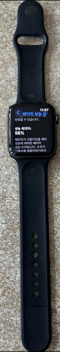 Apple Watch 6 with Black Band Bettery 98% - photo 2