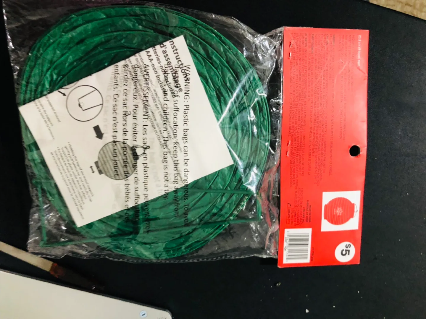 🇨🇦 Brand New LED Patio Lantern - Green image indicator(2)