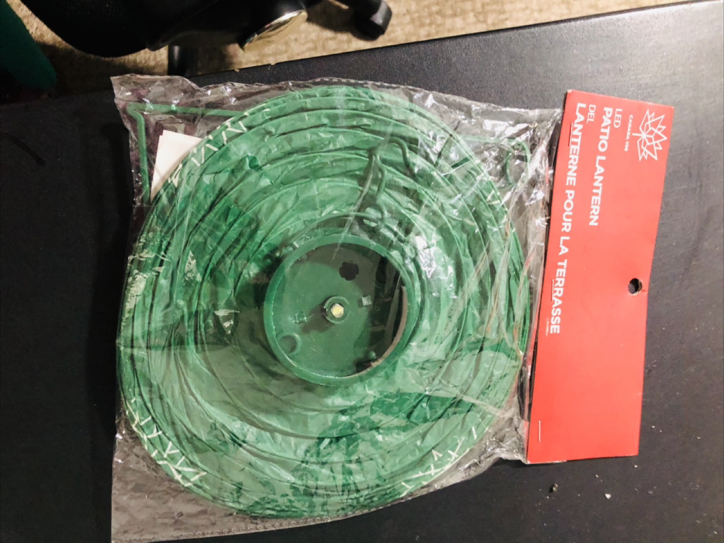 🇨🇦 Brand New LED Patio Lantern - Green - photo 4