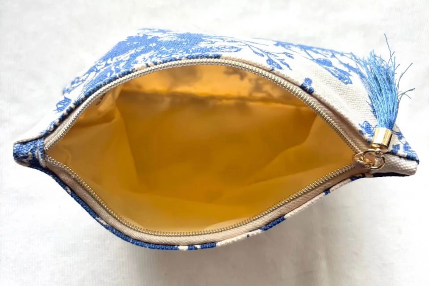 Blue & White Floral Canvas Cosmetic Case, New/Never Used image indicator(4)