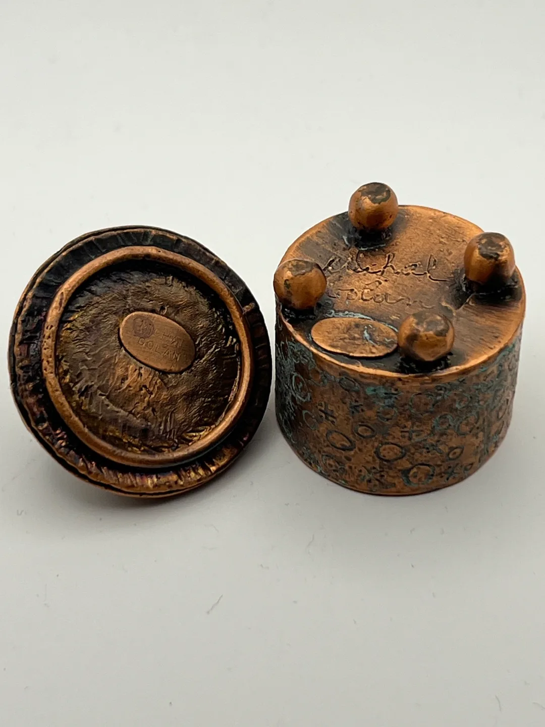 Michal Golan Cooper Keepsake image indicator(3)