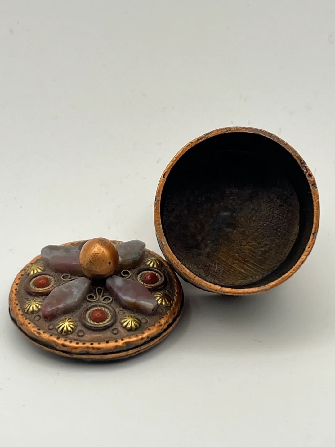 Michal Golan Cooper Keepsake image indicator(5)