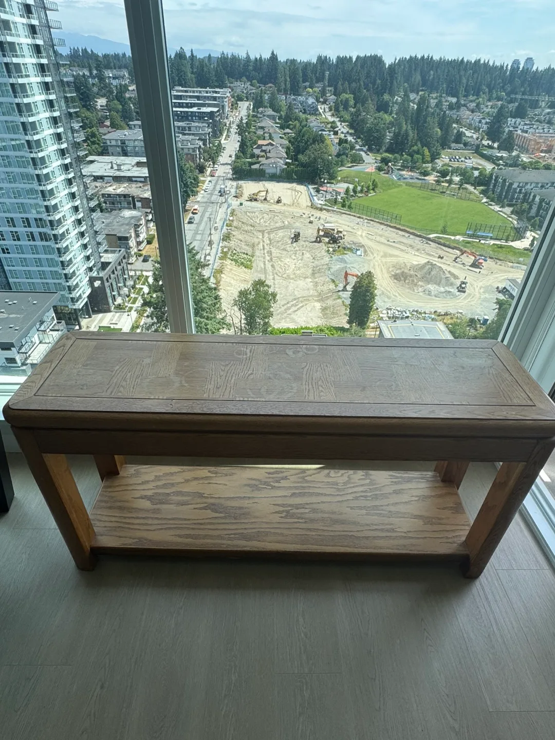 Multi-Purpose Solid Wood Console Table – Excellent Condition image indicator(2)