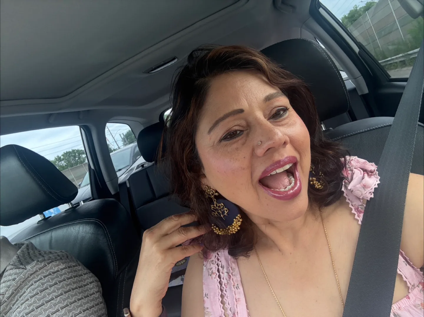 Thrifty picks Stokes Valeria 4-Piece Fondue Set image indicator(3)