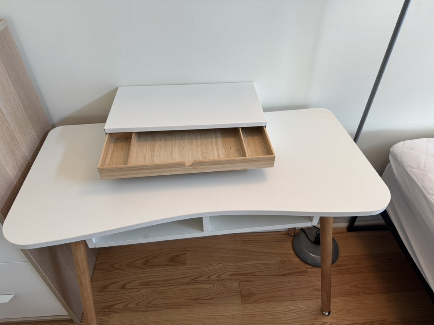 Grey Office Chair & White Desk and Green lamp