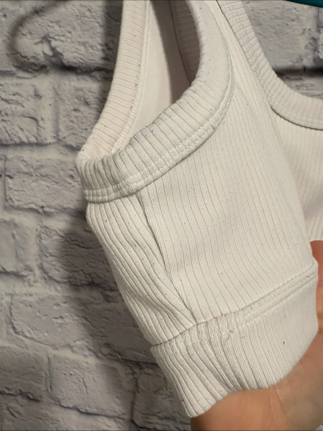 ALO Yoga Wellness Bra - White Small image indicator(10)