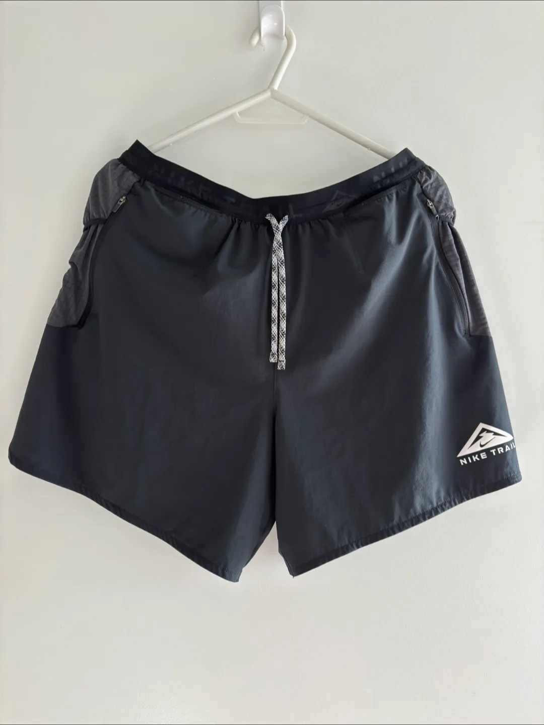 Nike Men's Trail 7 Inch Shorts - Black - Large thumbnail