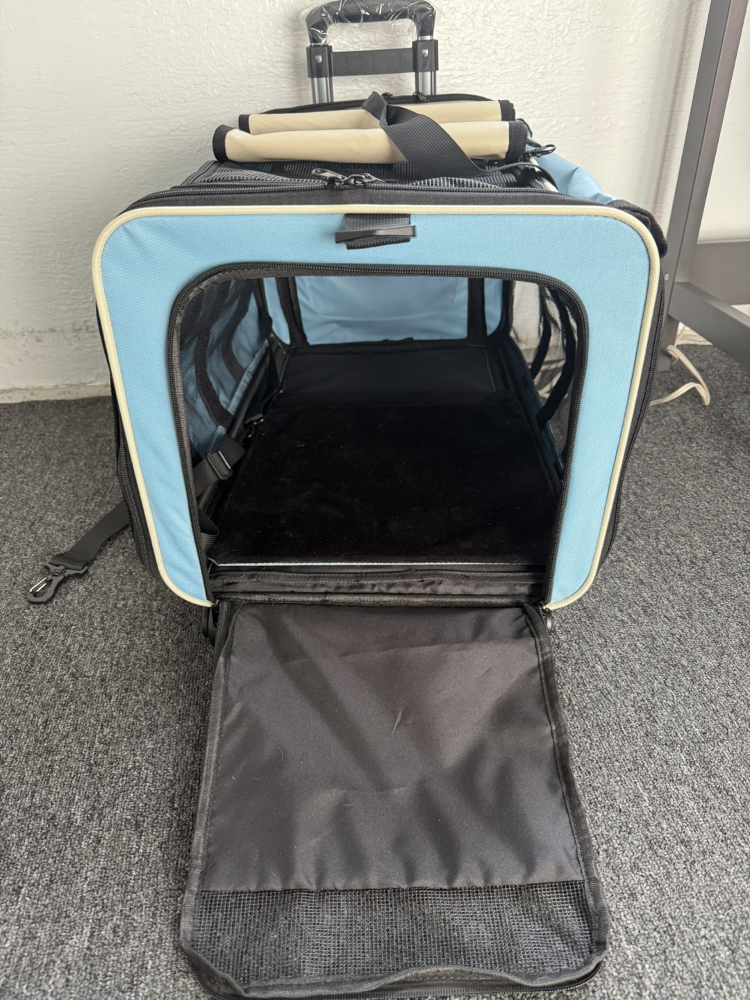NEW pet carrier w/wheels & handle or strap to carry . - photo 5