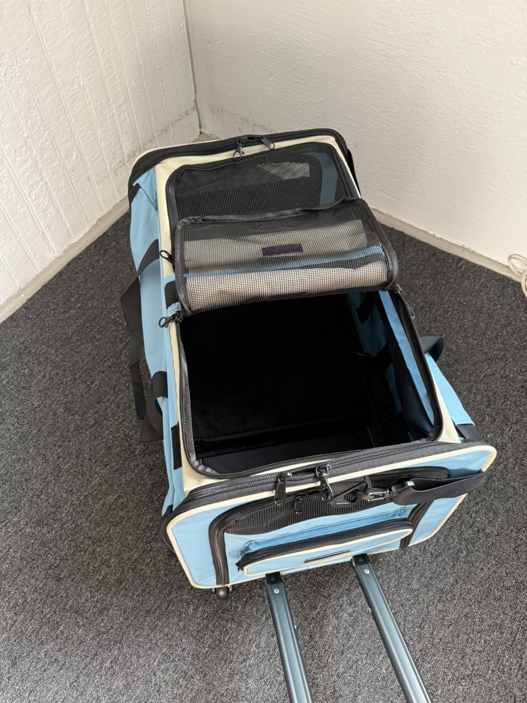 NEW pet carrier w/wheels & handle or strap to carry . - photo 3