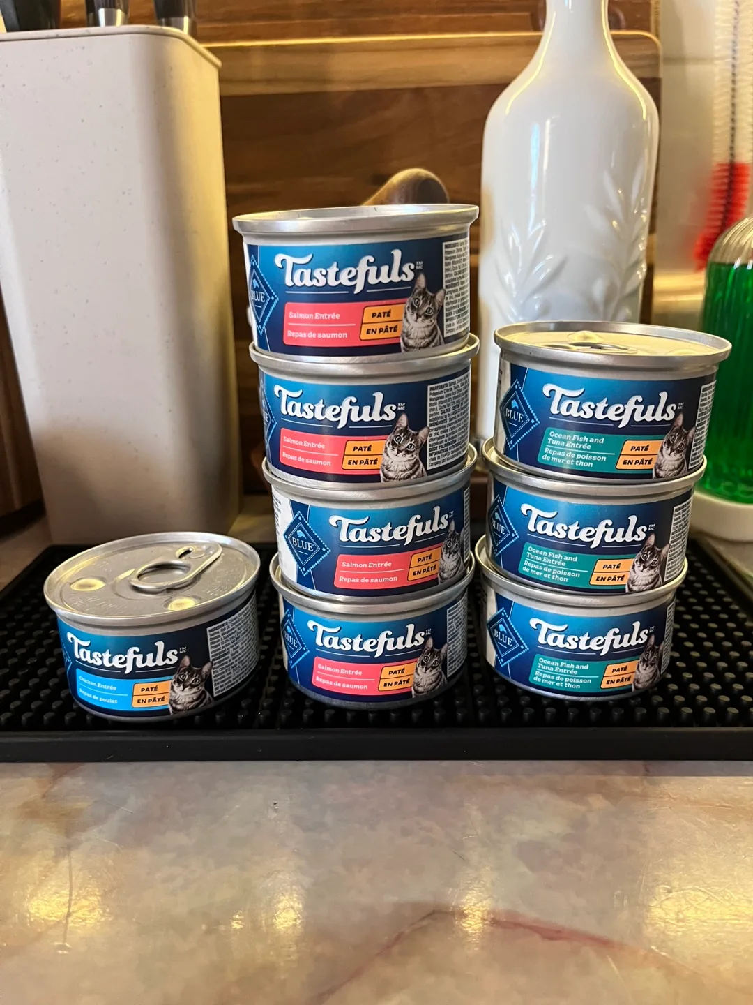 Blue Buffalo Wet Cat Food thumbnail